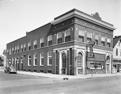 North Side Bank in the 1940's with the Nickelodeon Gone